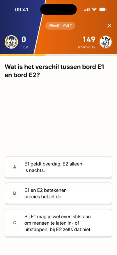 Duel, vraag 1 van 7: scorebord met Stijn op 0 en Volgas op 149, en de vraag over het verschil tussen bord E1 en bord E2.